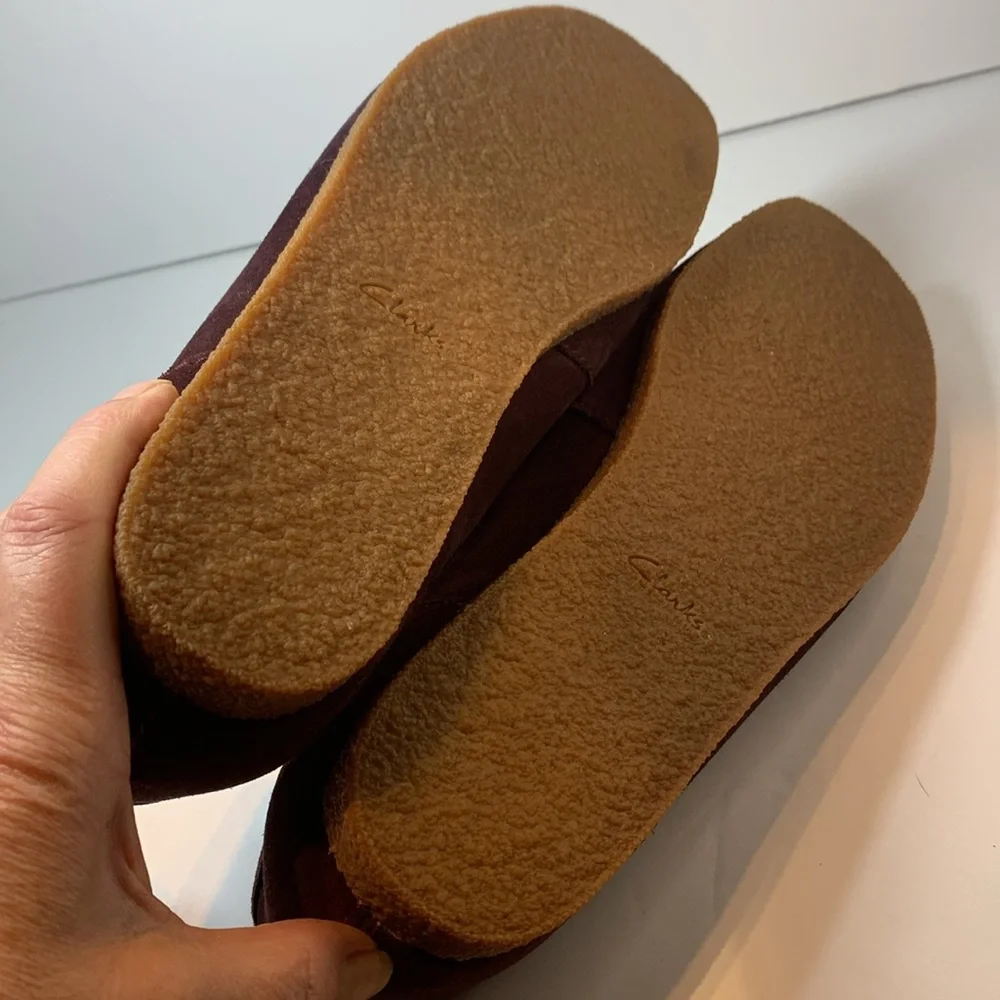 Clarks Men's maroon Suede Shoes